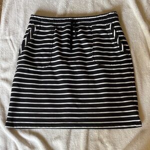 Stylish Black and White Striped Mini Skirt